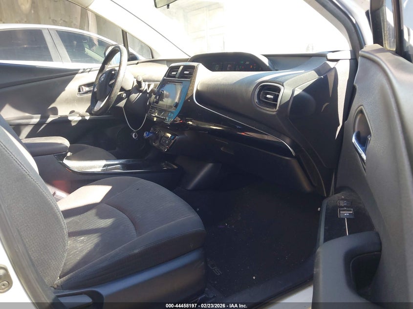 2016 Toyota Prius Three