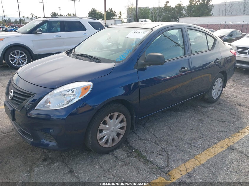 2013 Nissan Versa 1.6 S+