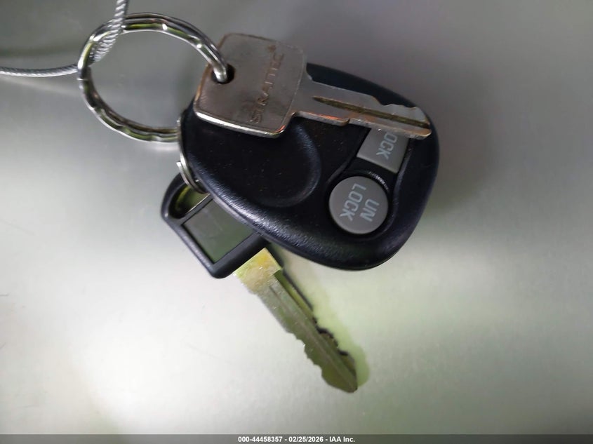 1997 Chevrolet C1500 Fleetside VIN: 2GCEC19R5V1178065 Lot: 44458357