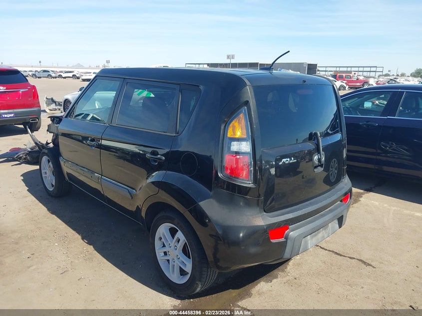 2011 Kia Soul +