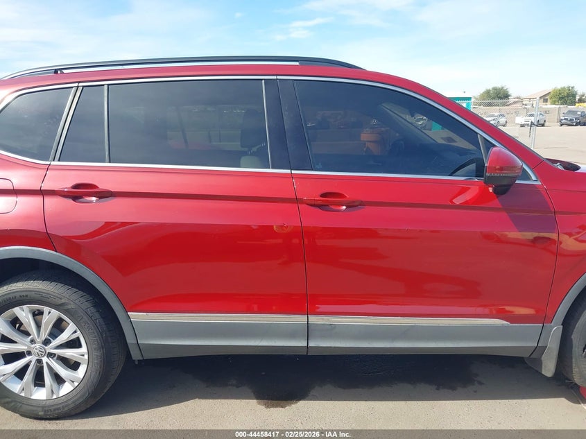 2018 Volkswagen Tiguan 2.0T Se/2.0T Sel VIN: 3VV3B7AX1JM031446 Lot: 44458417