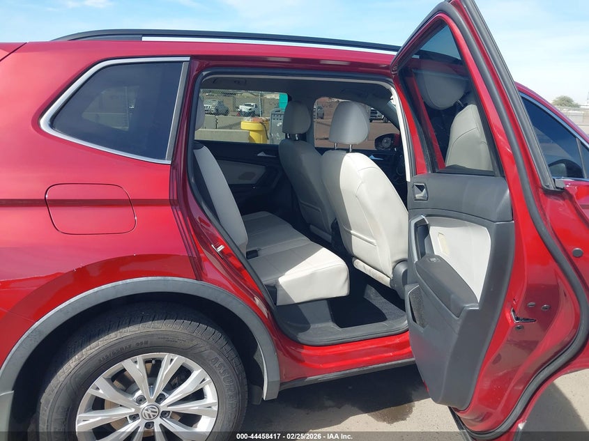 2018 Volkswagen Tiguan 2.0T Se/2.0T Sel VIN: 3VV3B7AX1JM031446 Lot: 44458417