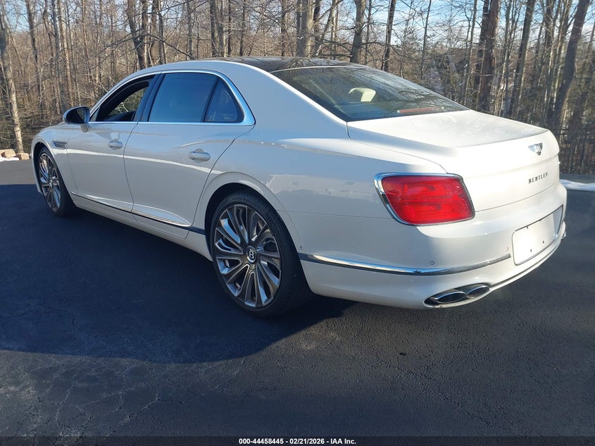 2022 Bentley Flying Spur Mulliner V8