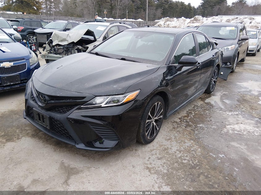2020 Toyota Camry Se