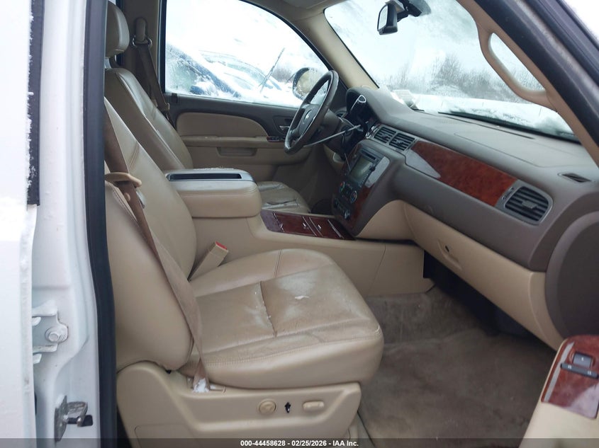 2010 Chevrolet Suburban C1500 Ltz