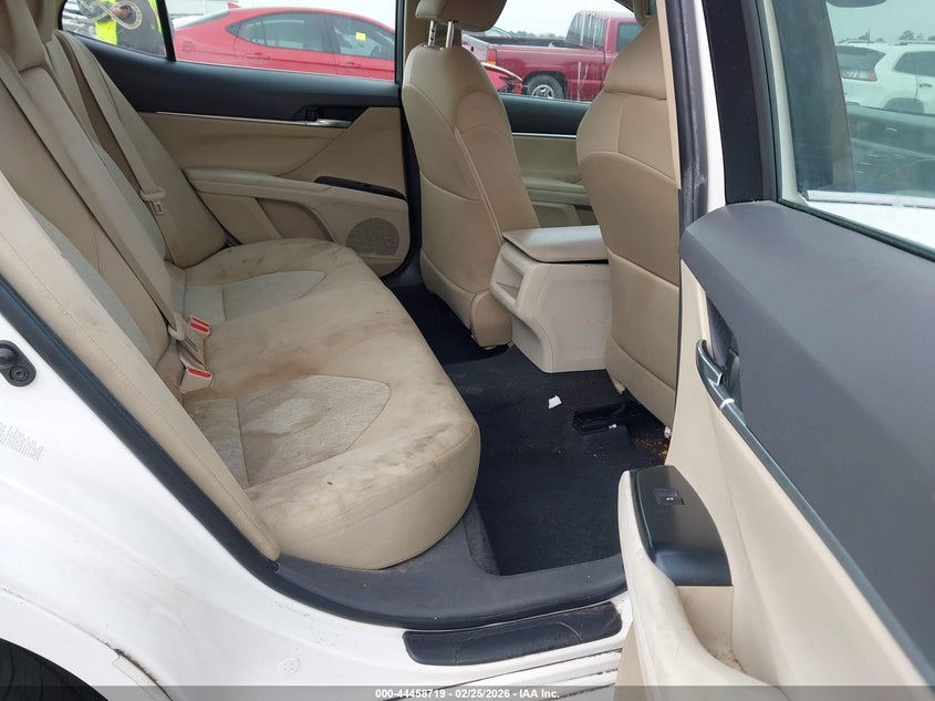 2018 TOYOTA CAMRY auction photo 8