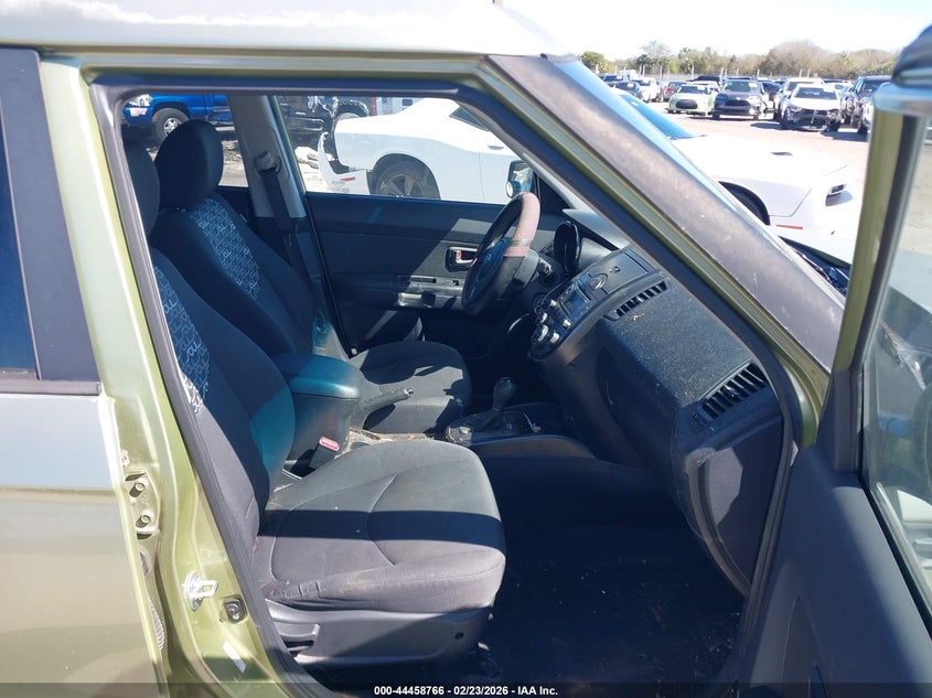 2011 Kia Soul +
