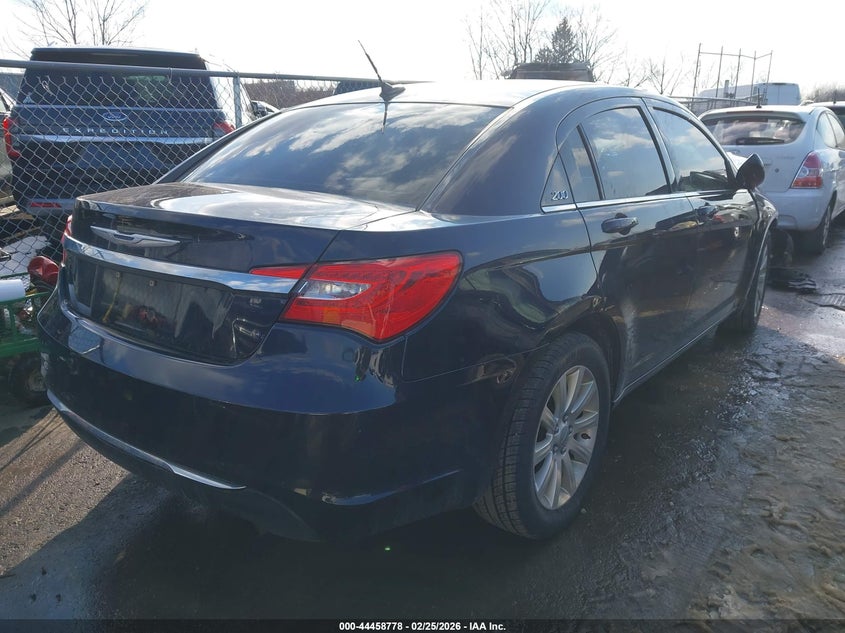 2012 Chrysler 200 Touring