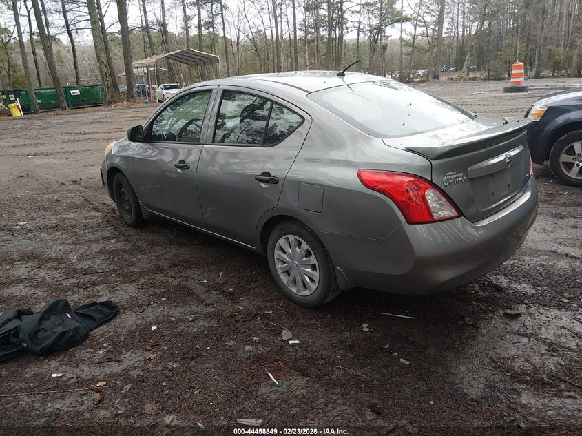2014 Nissan Versa 1.6 S+
