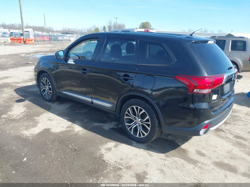 2016 Mitsubishi Outlander Es