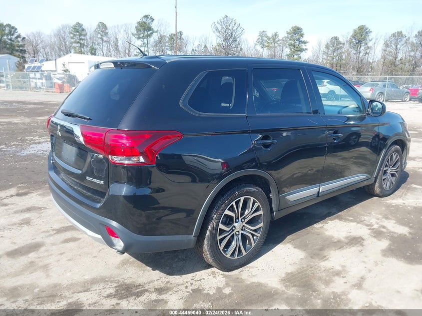 2016 Mitsubishi Outlander Es