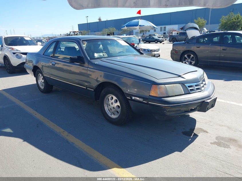 1FABP62F9JH105055 FORD THUNDERBIRD Photo 1