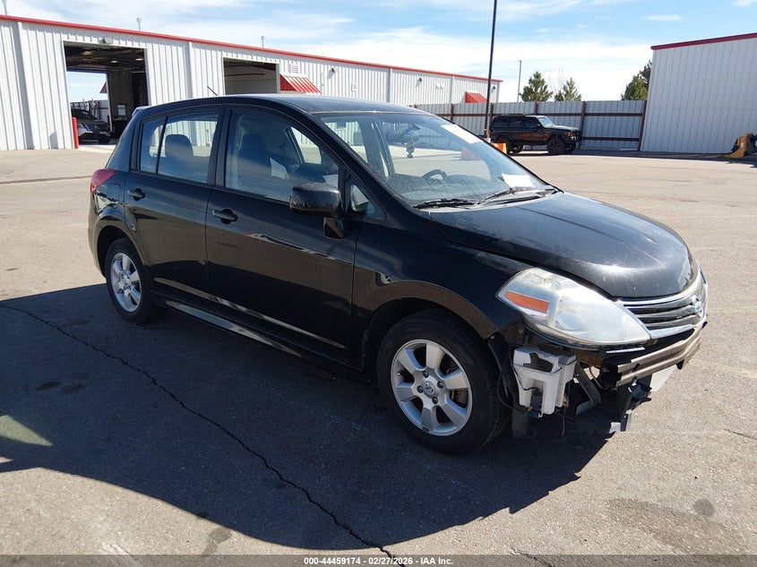 2011 Nissan Versa 1.8Sl