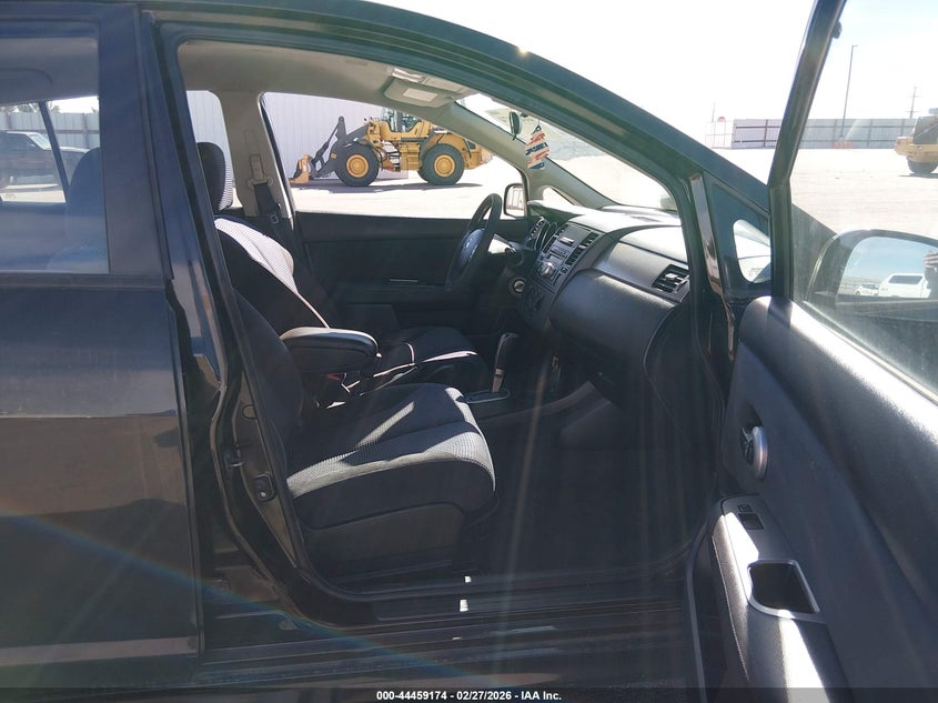 2011 Nissan Versa 1.8Sl