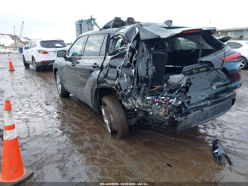 2021 Toyota Highlander Hybrid Le