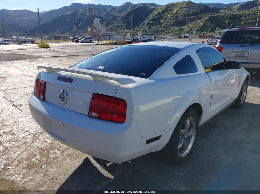 2006 Ford Mustang V6