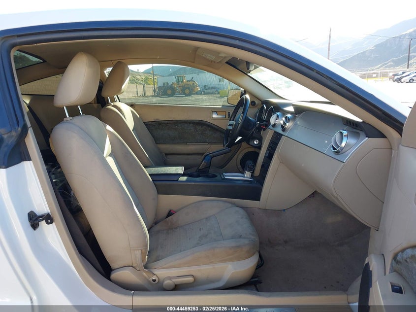 2006 Ford Mustang V6