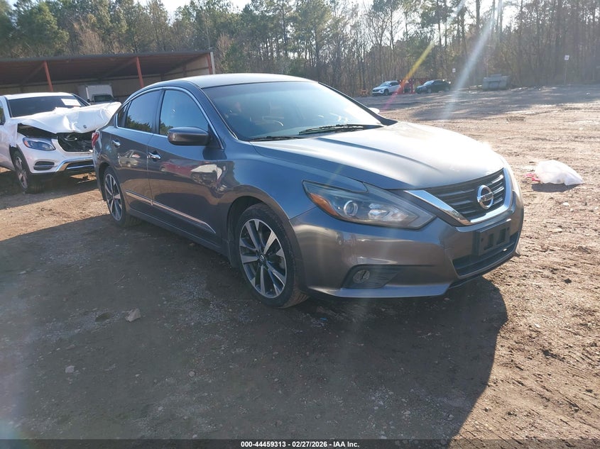 2016 Nissan Altima 2.5 Sr