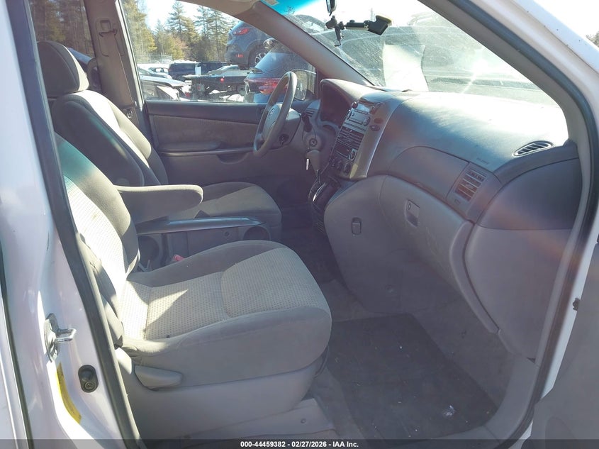 2008 Toyota Sienna Le