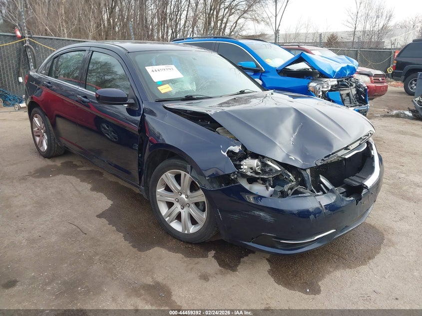 2013 Chrysler 200 Lx