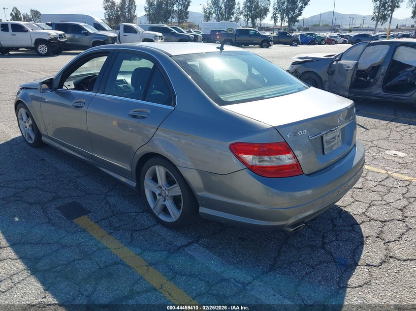 2010 Mercedes-Benz C 300 Luxury 4Matic/Sport 4Matic