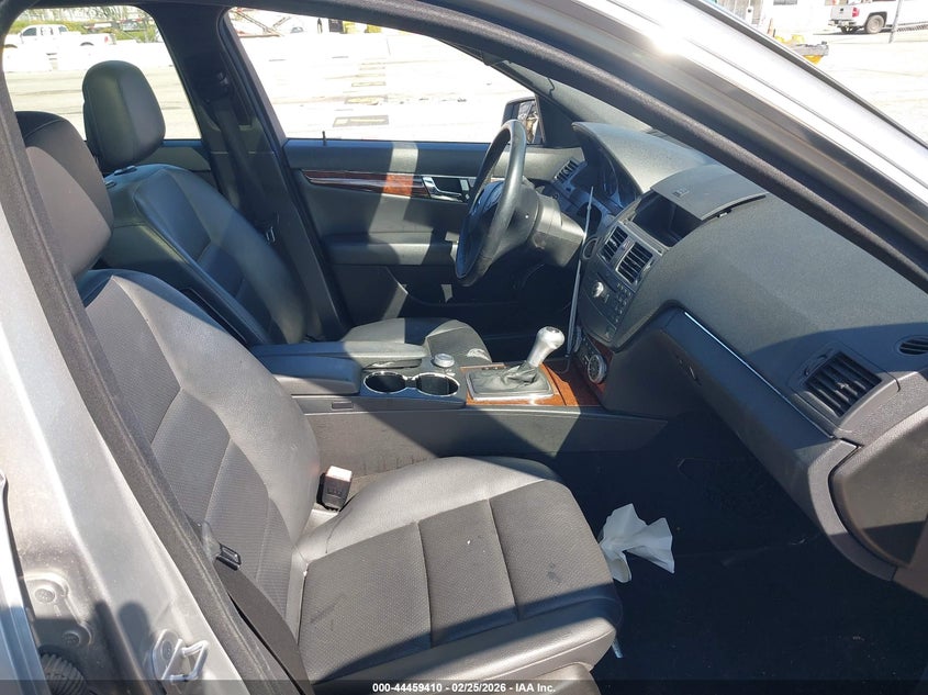 2010 Mercedes-Benz C 300 Luxury 4Matic/Sport 4Matic