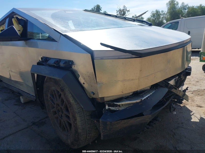 2024 Tesla Cybertruck All-Wheel Drive VIN: 7G2CEHEDXRA056643 Lot: 44459417