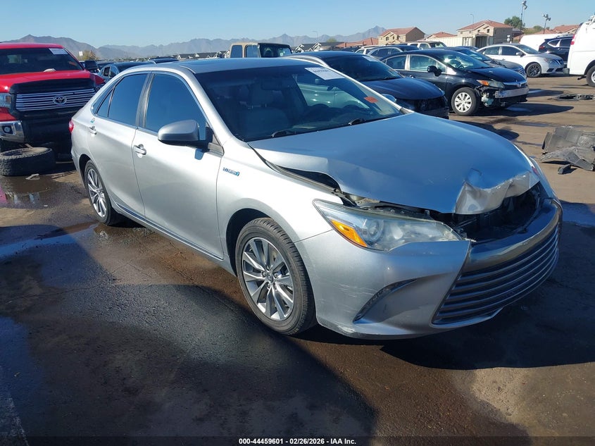 2017 Toyota Camry Hybrid Xle