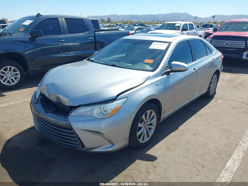 2017 Toyota Camry Hybrid Xle