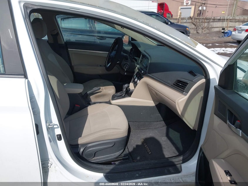 2019 Hyundai Elantra Se