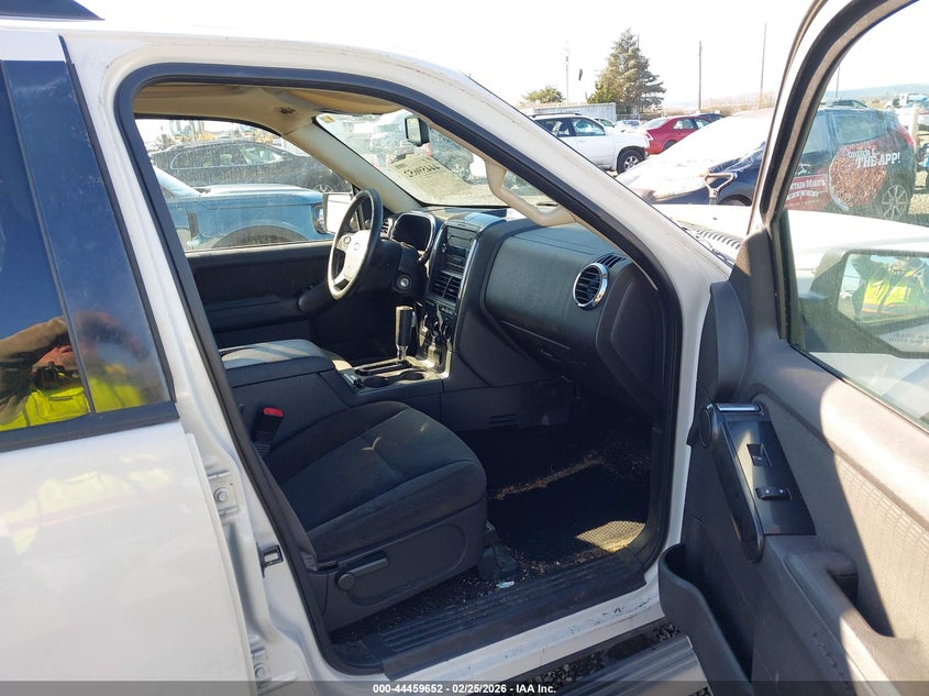2010 Ford Explorer Xlt