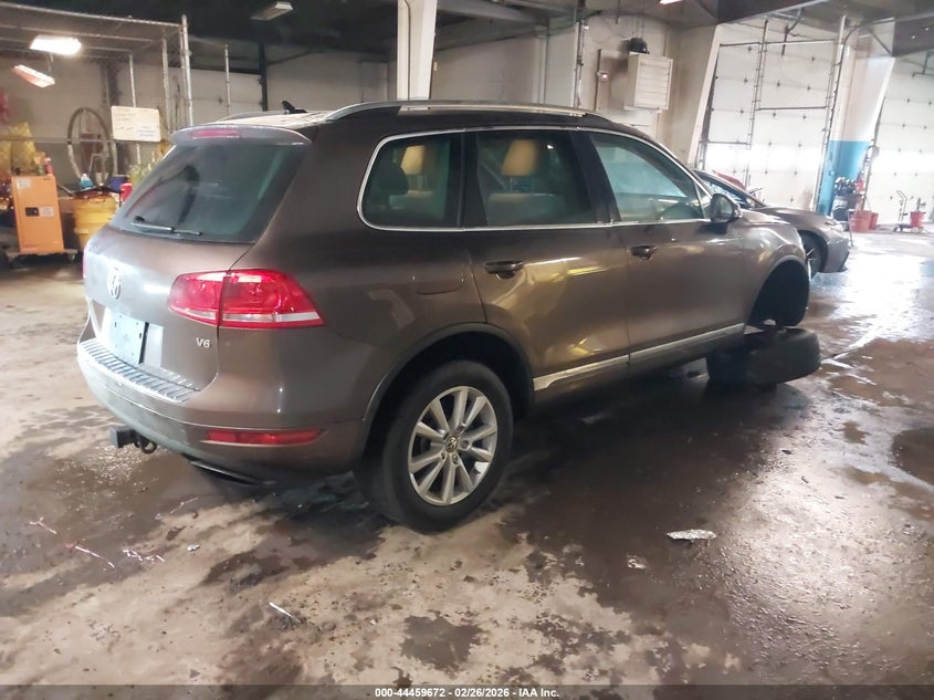 2014 Volkswagen Touareg 3.6L Sport