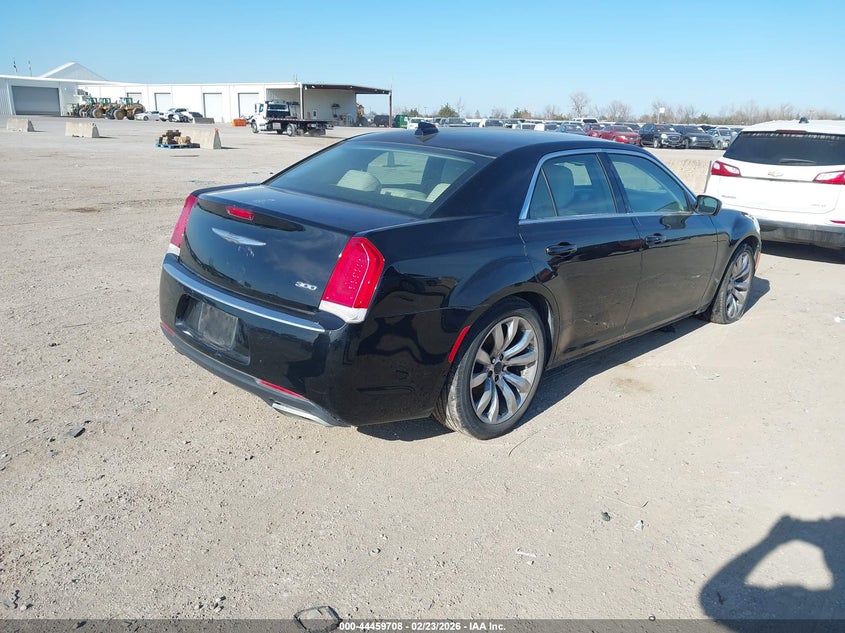 2017 Chrysler 300 Limited