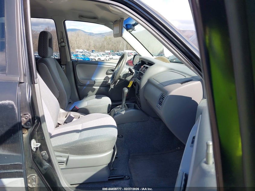 2004 Chevrolet Tracker