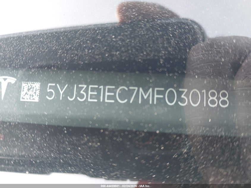 AtlanticExpress - Tesla Model 3