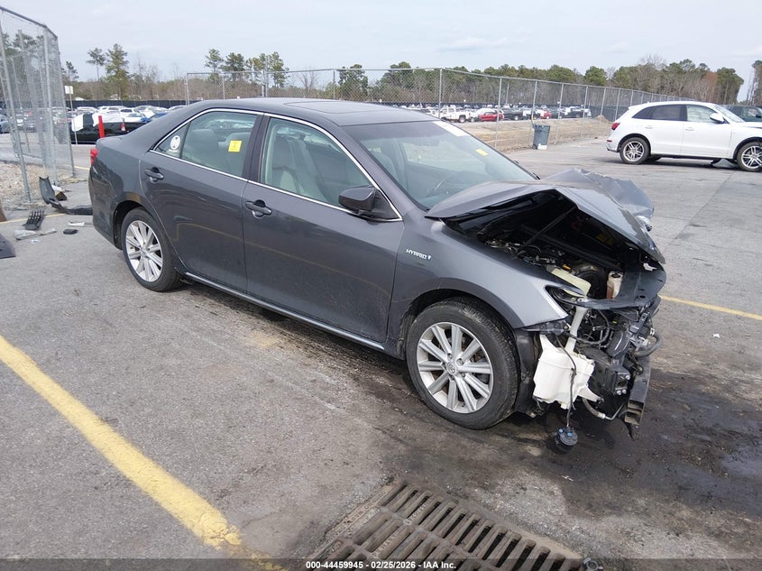 2013 Toyota Camry Hybrid Xle