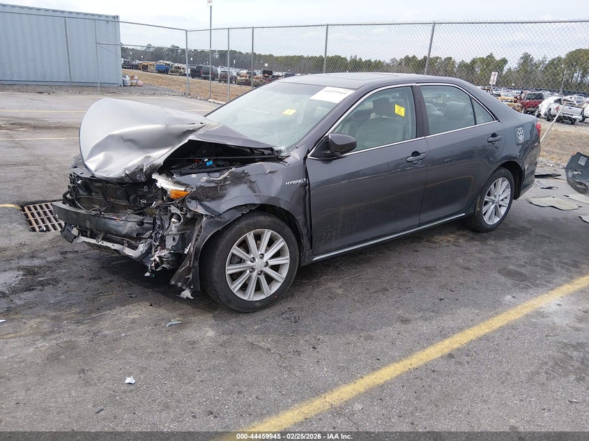 2013 Toyota Camry Hybrid Xle