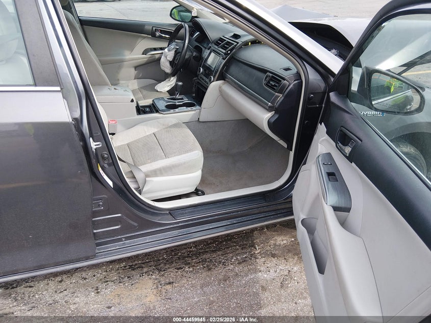 2013 Toyota Camry Hybrid Xle