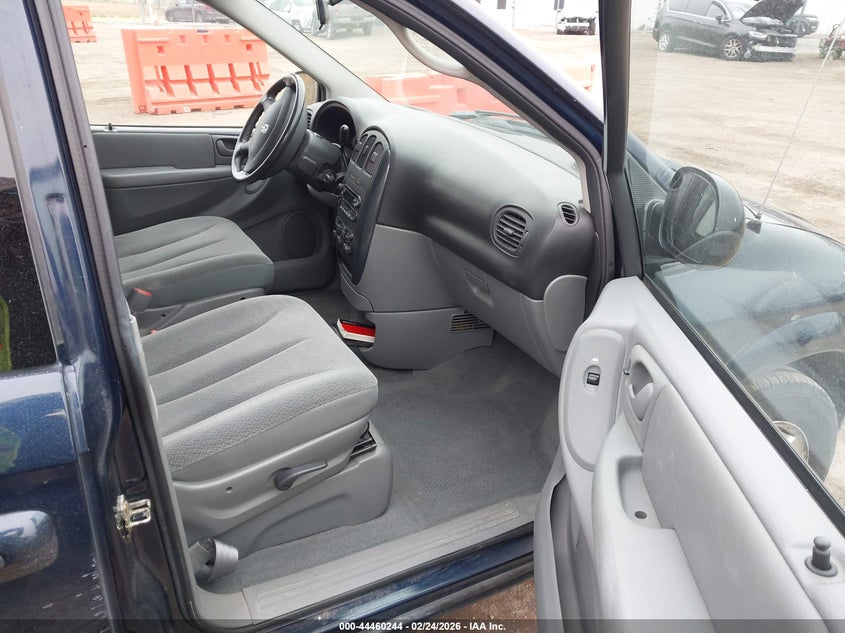 2005 Dodge Grand Caravan Sxt