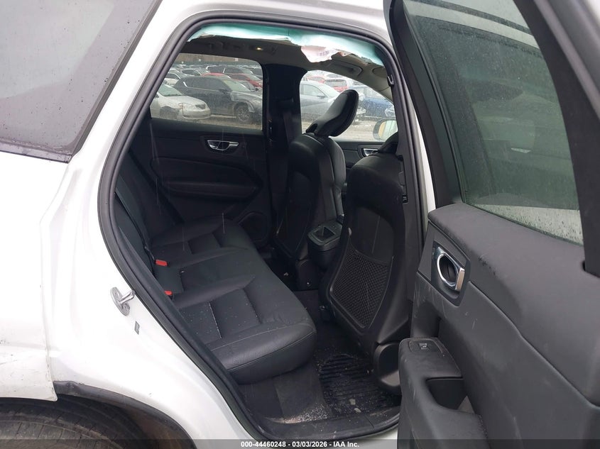 2023 VOLVO XC60 auction photo 8