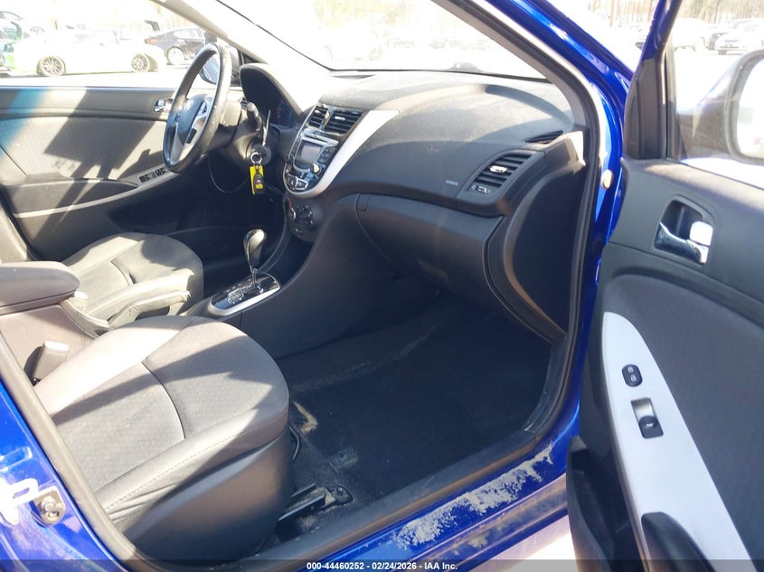 2013 Hyundai Accent Se