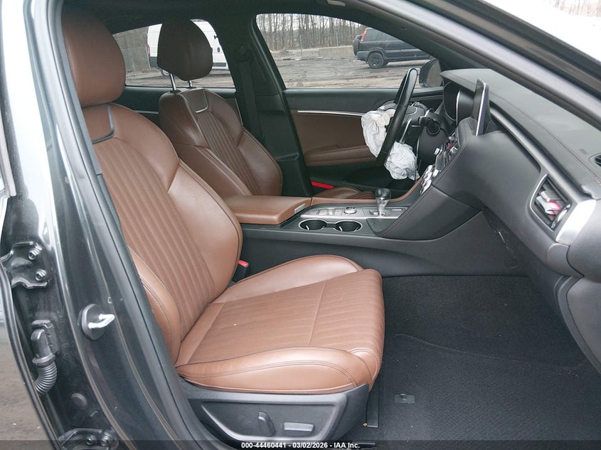 2020 Genesis G70 2.0T Rwd