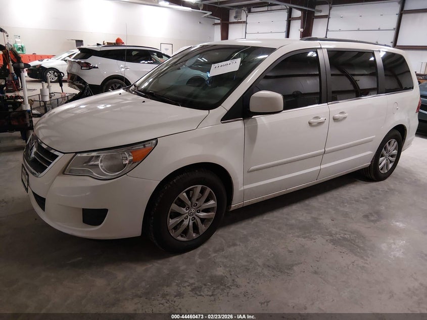 2012 Volkswagen Routan Se