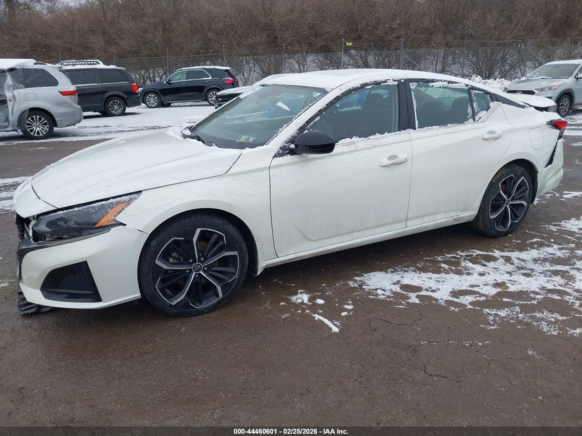 2023 Nissan Altima Sr Fwd