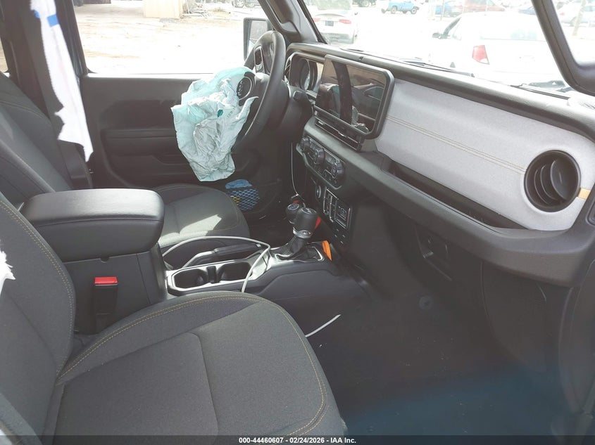 2025 Jeep Wrangler 4-Door Summit 4X4