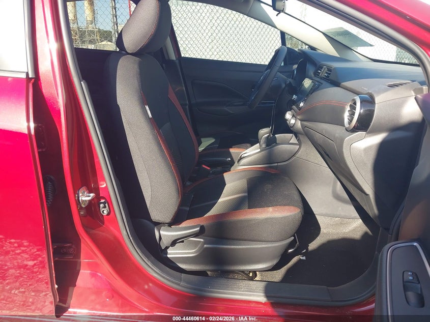 2025 Nissan Versa 1.6 Sr