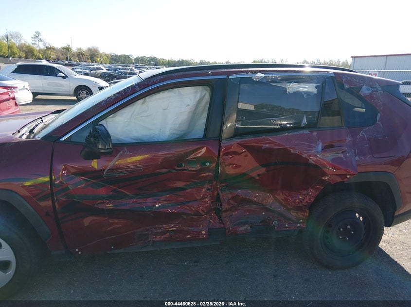 VIN JTMH1RFV9MD070263 2021 TOYOTA RAV4 LE