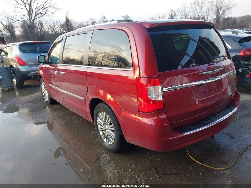 2011 Chrysler Town & Country Limited