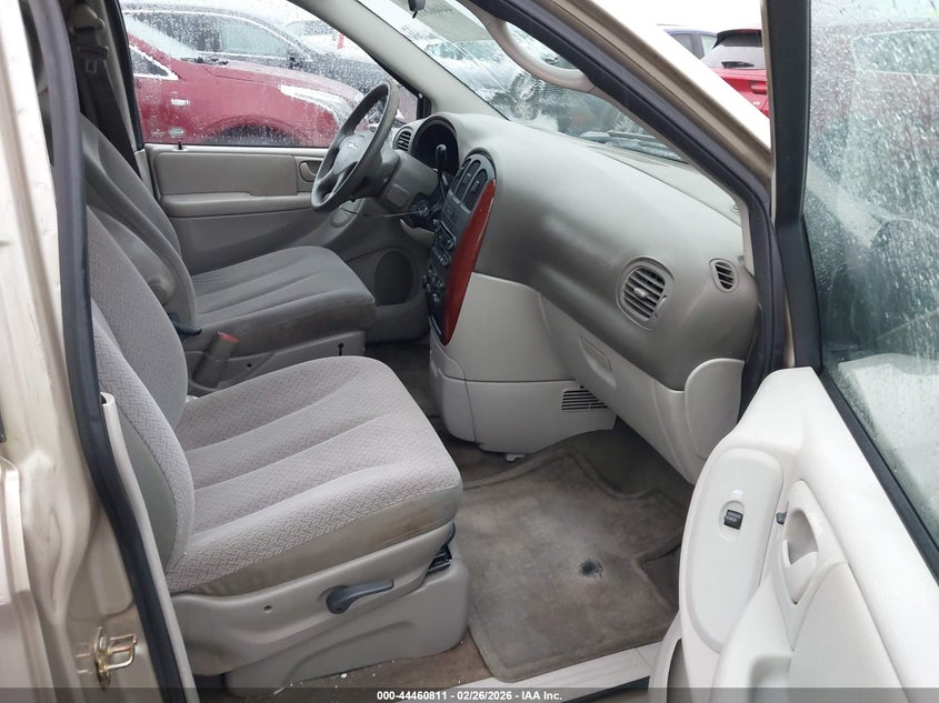 2006 Chrysler Town & Country Lx