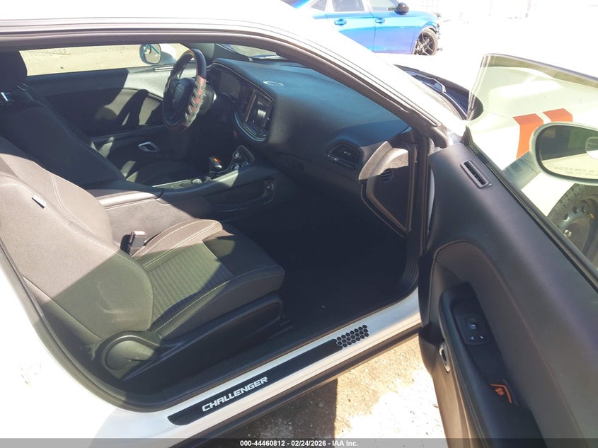 2021 Dodge Challenger Sxt